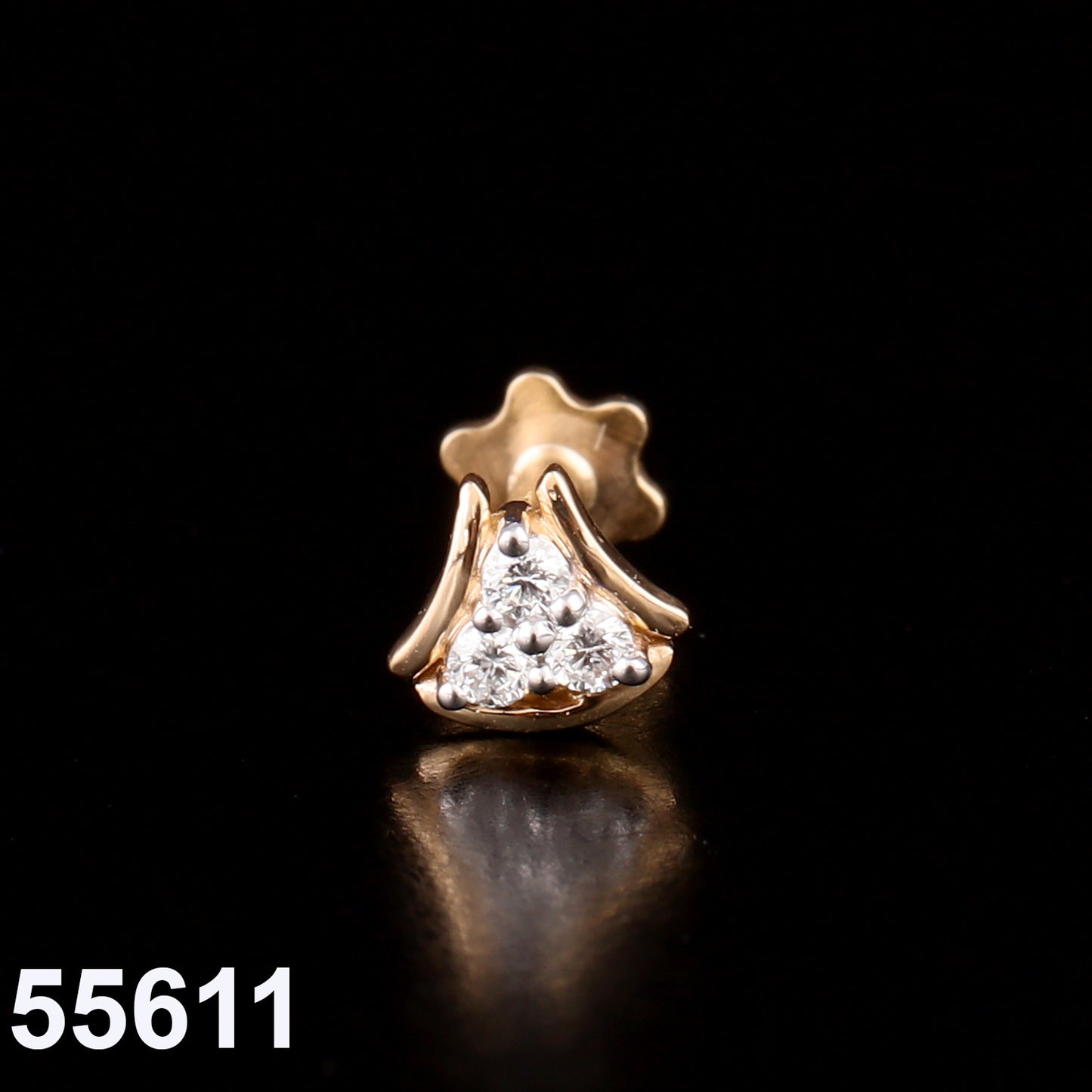 Everyday Elegance – 18K Gold Nose Stud for Women